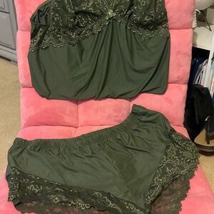 Elegant Olive Green Lace Sleepwear Set